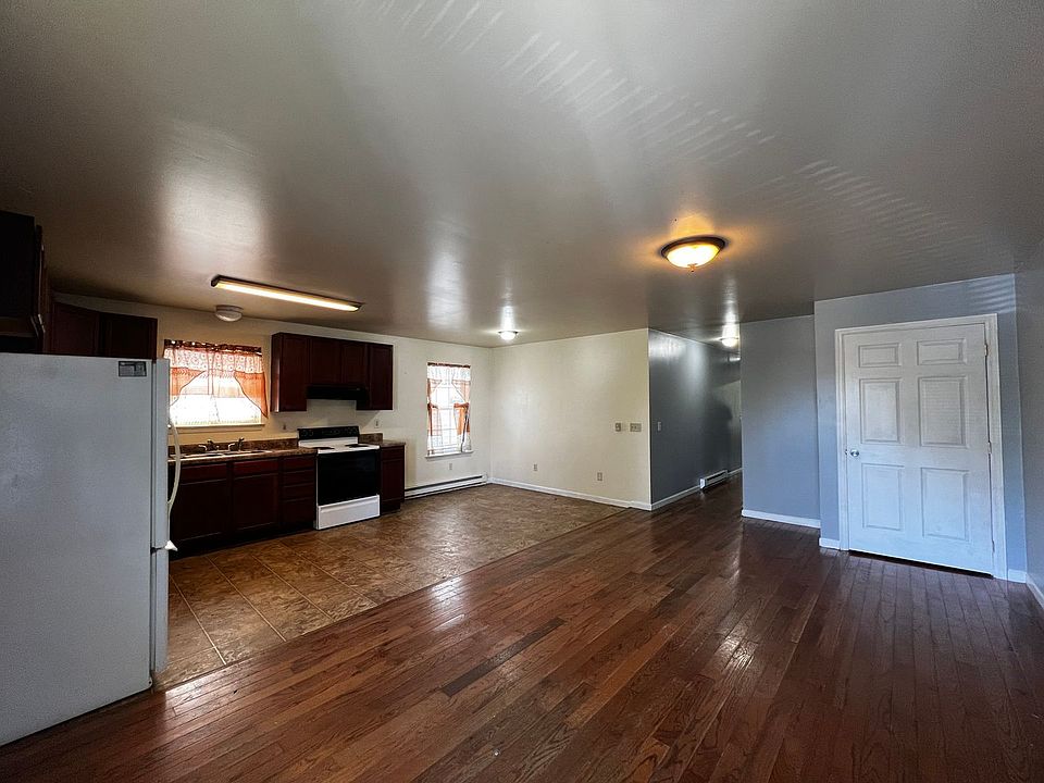 1st image of 113 Fisher Ave Floor 1