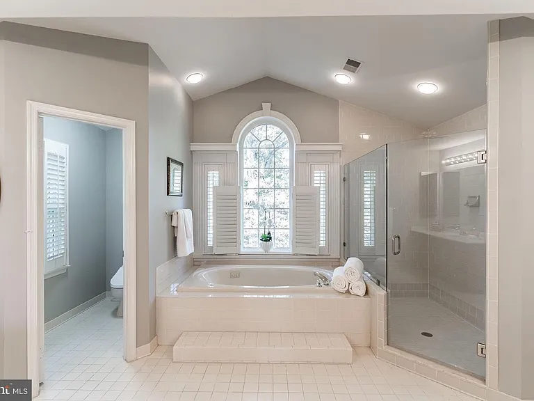10117 Meyer Point Ter — Photo 6