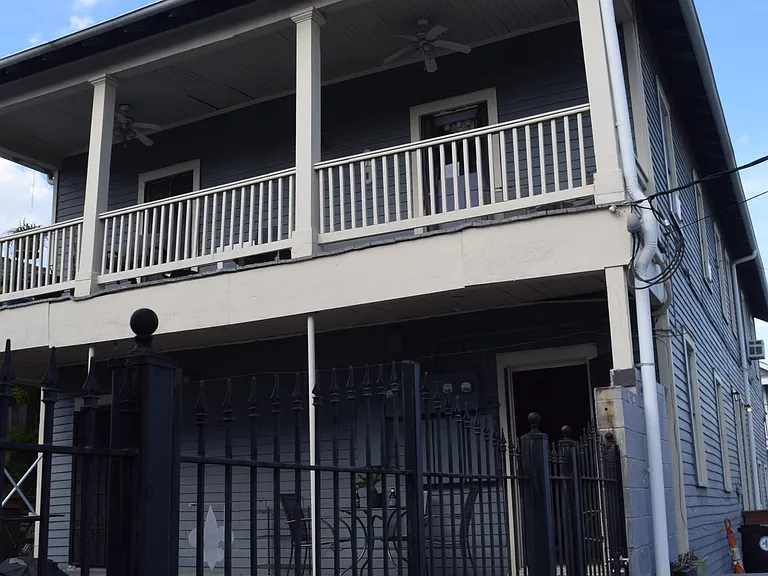 Ursulines Ave — Photo 2