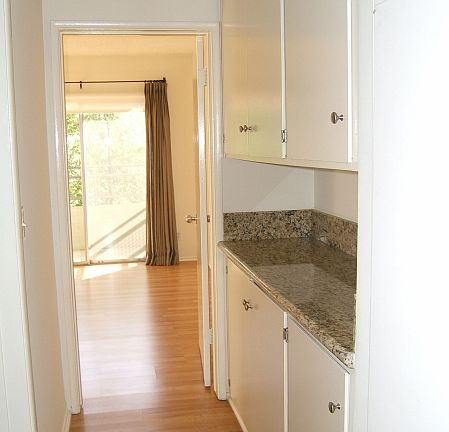 5th image of 1706 Brockton Ave APT 1