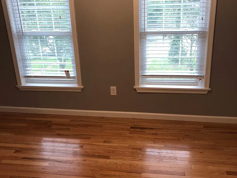 935 Broad St — Photo 13