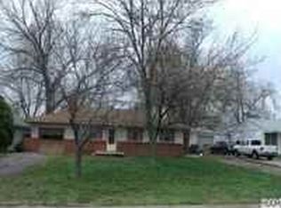 410 W 24th Ave, Hutchinson, KS 67502