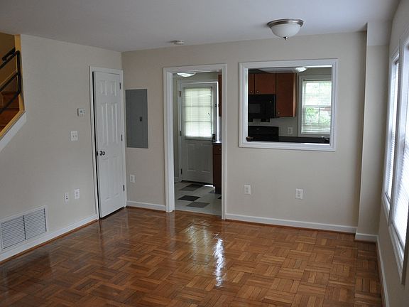 3rd image of 5819 Washington Blvd #P1410118