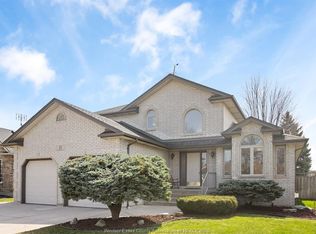 18 Cambridge Ct, Amherstburg, ON