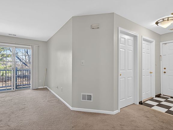 5th image of 726 Waterford Dr