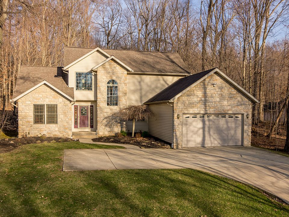 1st image of 4034 Apple Valley Dr