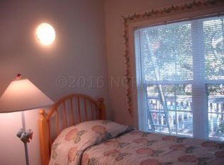 117 Jackson Ave, Emerald Isle, NC 28594