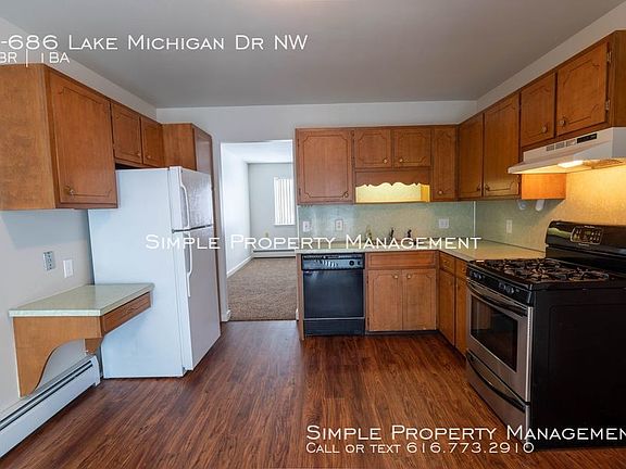 3rd image of 686 Lake Michigan Dr NW #O