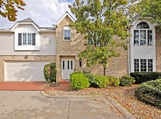 1545 Wooster Rd, Rocky River, OH 44116