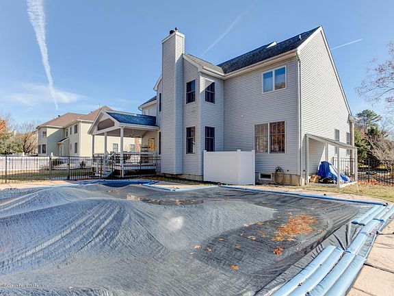 5th image of 546 Reynolds Ave