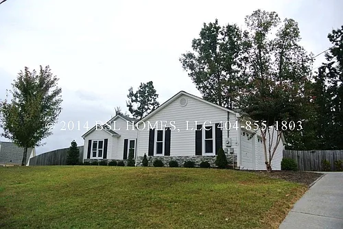 302 Hillcrest Ln Photo 1