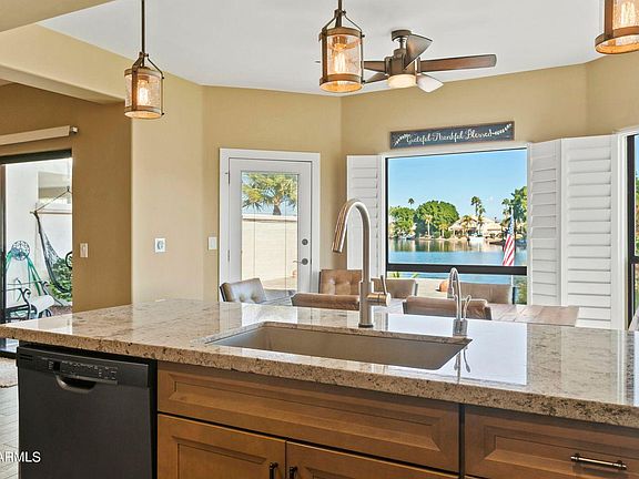 4th image of 1700 E Lakeside Dr Unit 13