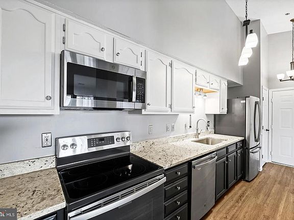 2nd image of 611 Himes Ave 109