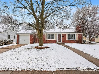 1047 Ellsmere St NE, Grand Rapids, MI, 49505