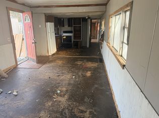 301 Crist St TRAILER 3, Worthington, IN 47471