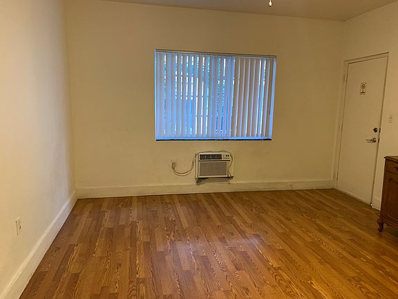 3rd image of 1552 Meridian Ave APT 6