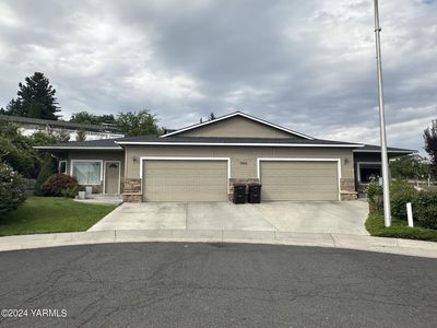 7905 Skyline Way, Yakima, WA, 98908