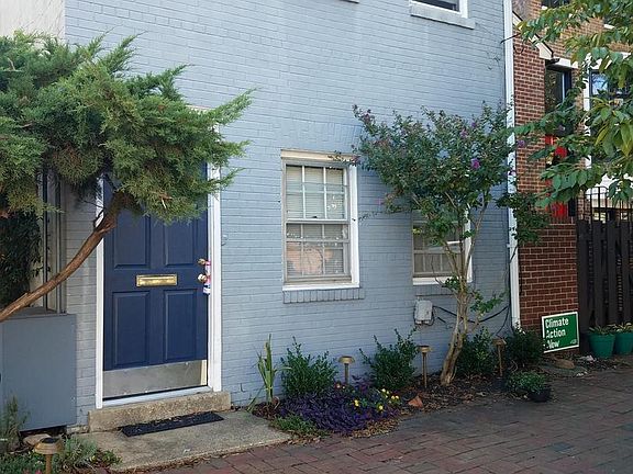 2nd image of 626 S Pitt St #B