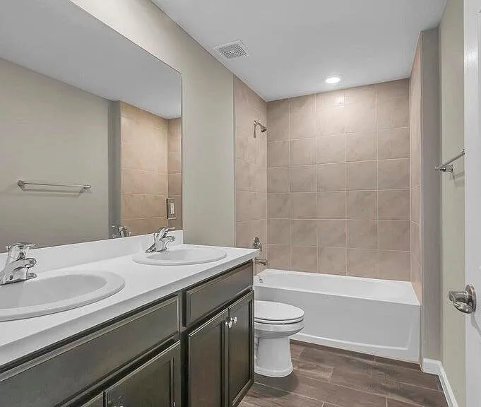 574 NW Bayshore Blvd — Photo 32