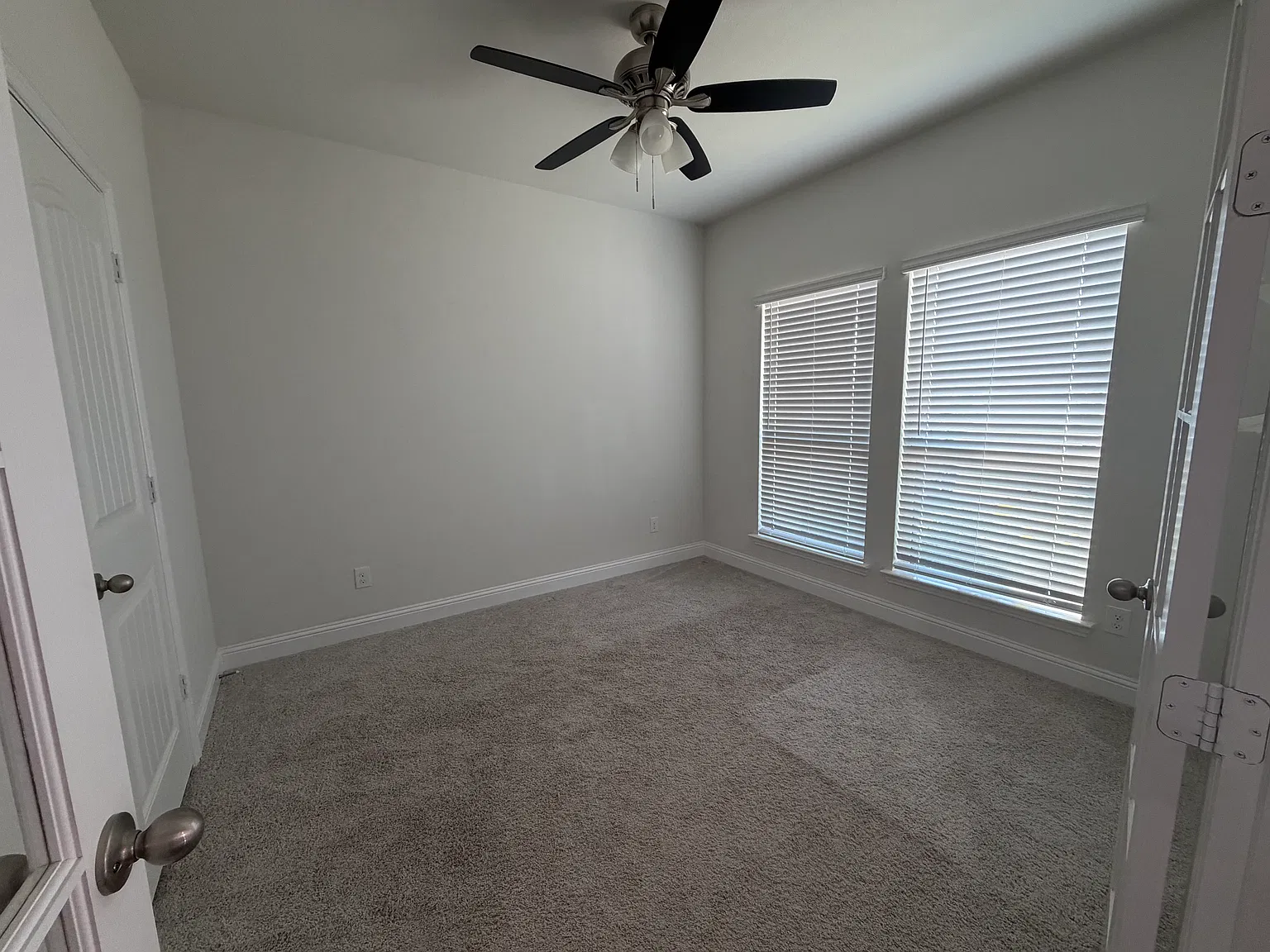 4 bed, 2504 sqft, $2,795 — Photo 3