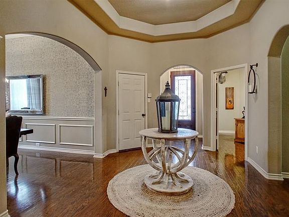 2nd image of 5825 Lamb Creek Dr