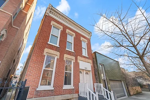 1311 W Ohio St Photo 1