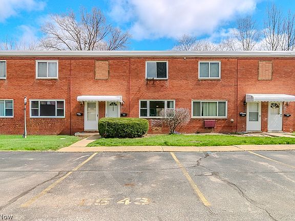 2nd image of 1543 Severn Ln #6D