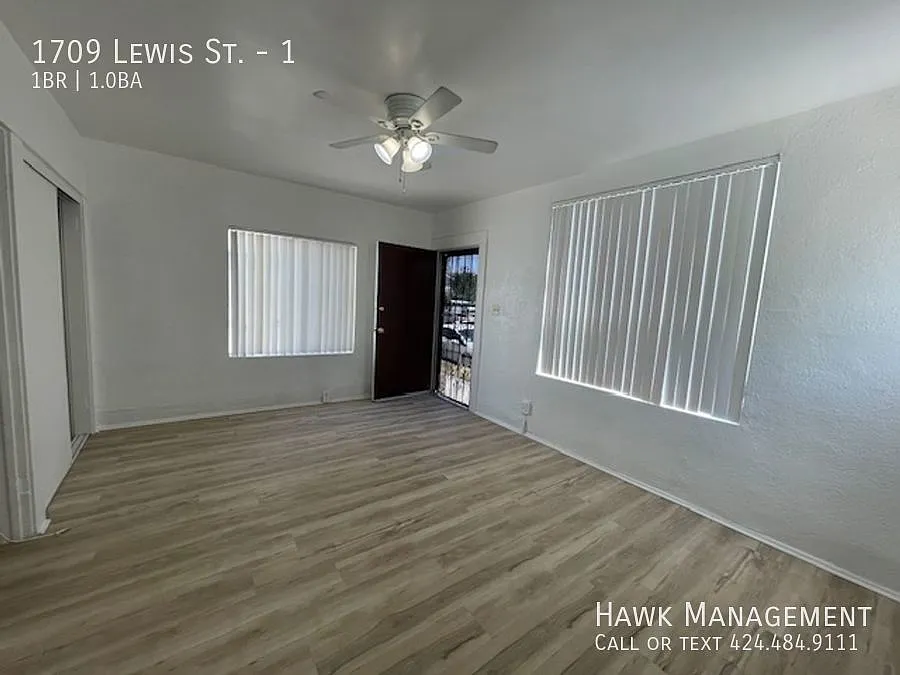 Building Photo - 1709 Lewis Ave #1