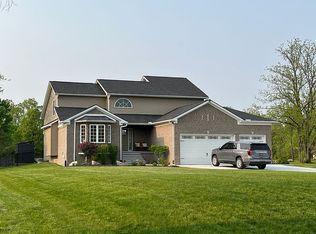 20223 32 Mile Rd, Armada, MI 48005