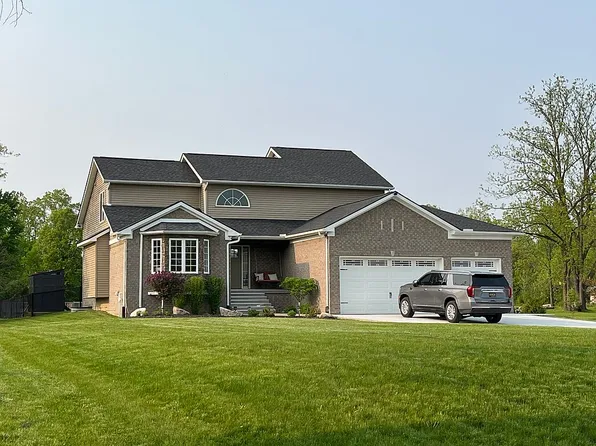 20223 32 Mile Rd, Armada, MI 48005
