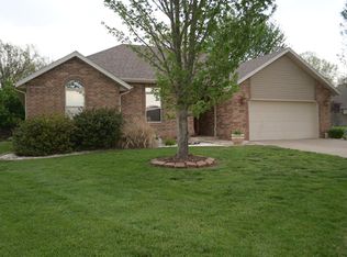 602 Ryleigh Cir, Nixa, MO 65714