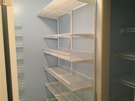4th image of 50 Lee Road 450