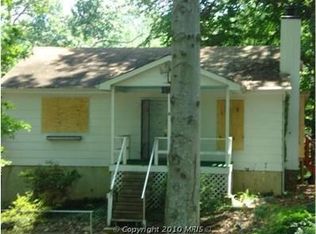 555 Thunderbird Dr, Lusby, MD 20657