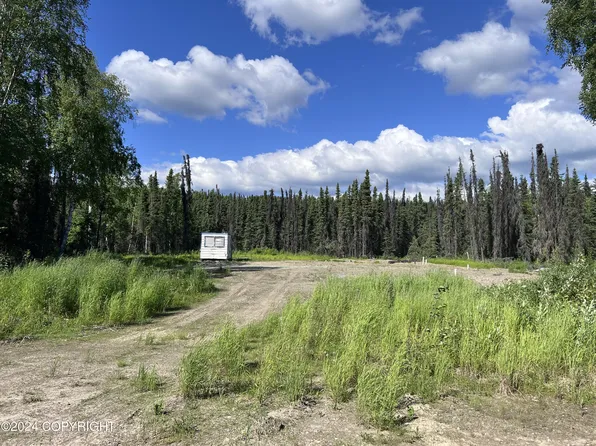 12583 W Armstrong Rd, Wasilla, AK 99623