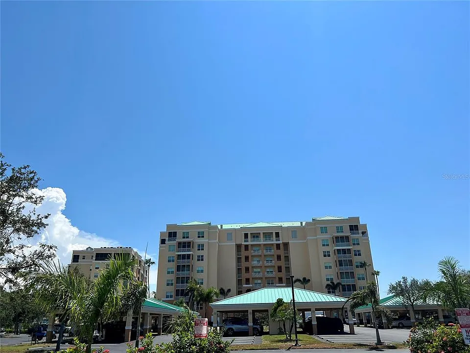 2060 Matecumbe Key Rd #2105