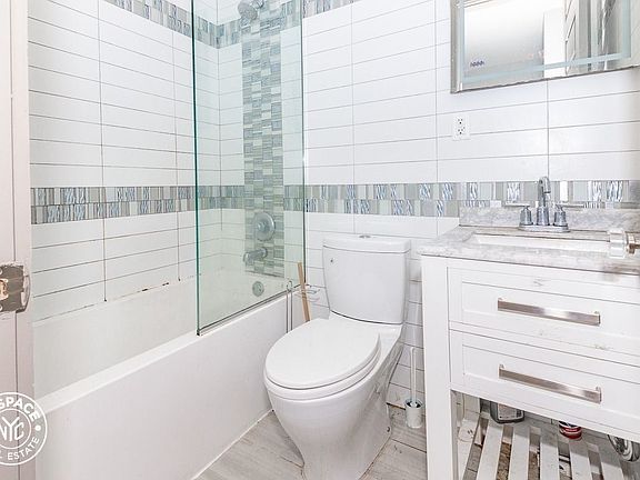 4th image of 257 Linden St #8V