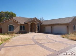 2880 Bronze Eagle Cir, Logandale, NV 89021