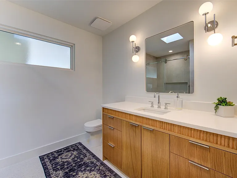 303 Isolde Dr — Photo 20
