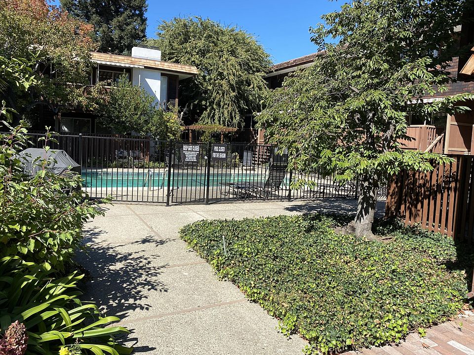 1st image of 525 Homer Ave #3
