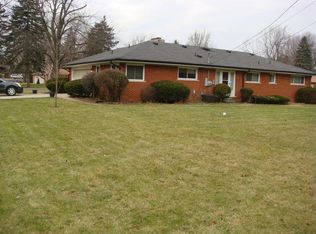 2295 Lancaster Rd, Bloomfield Hills, MI 48302