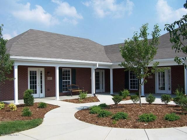 2nd image of 842 Garden Pointe Drive