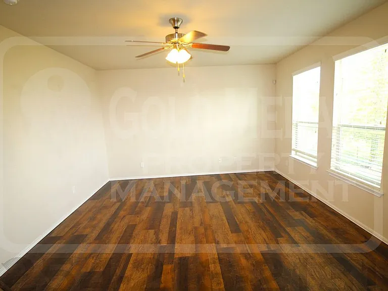 604 Cody James Dr — Photo 7