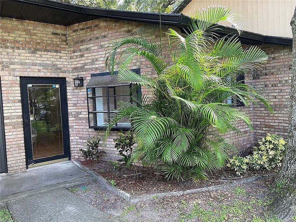 2nd image of 1708 Foxhall Cir