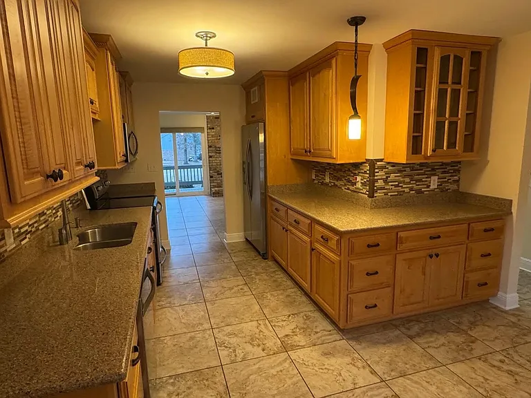 289 Highpoint Dr — Photo 5