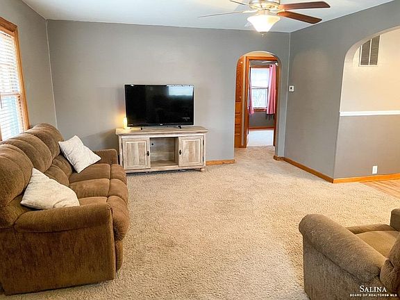 4th image of 640 S 12th St