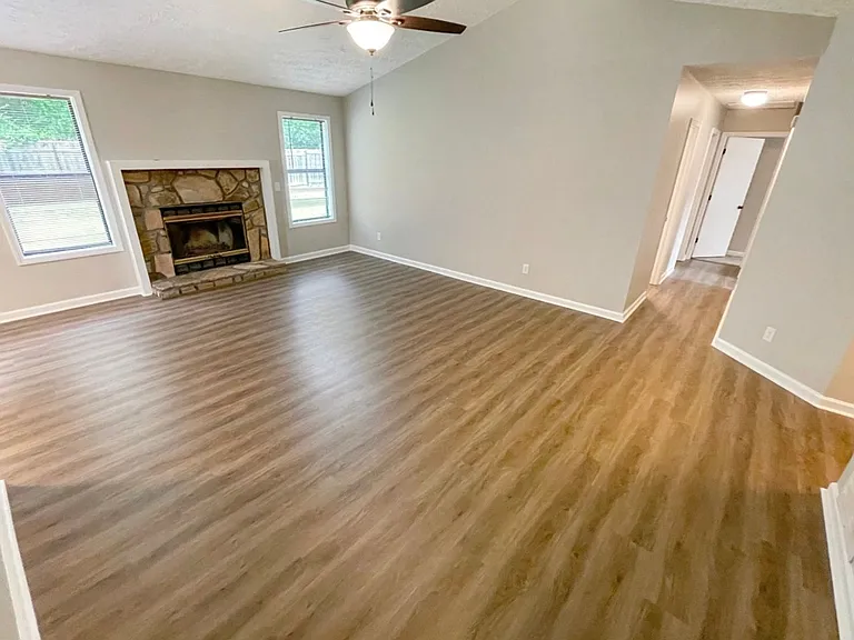 4800 Chasebrook Dr — Photo 5