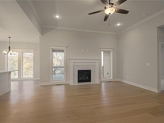 5th image of 9439 N Belton Ave