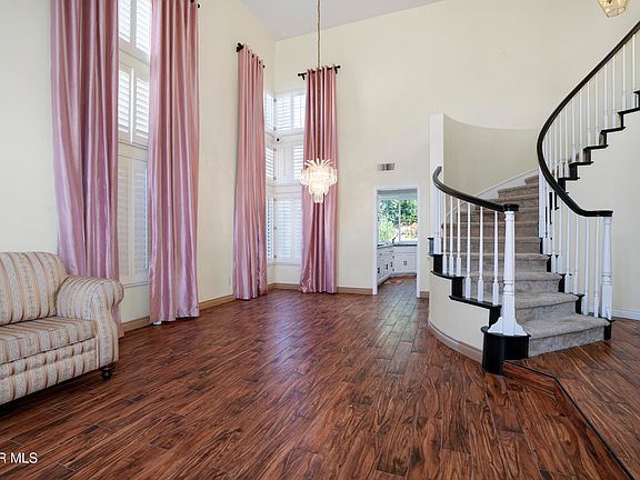 3rd image of 3410 Genoa Pl