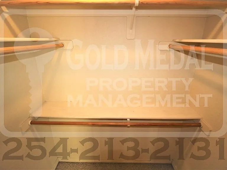 401 Hedy Dr — Photo 18