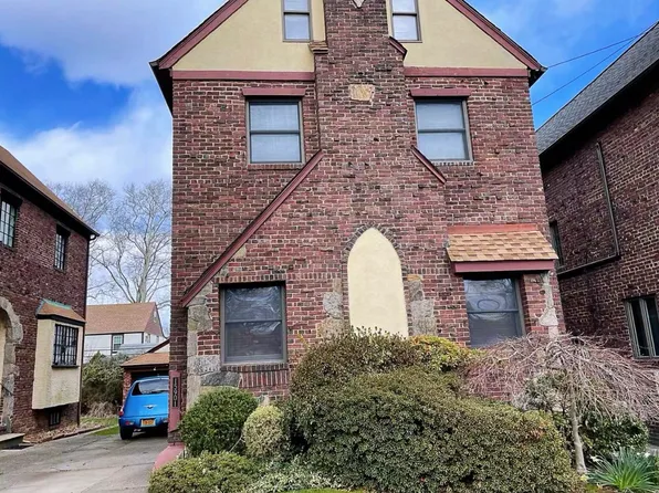 15901 28th Ave, Flushing, NY 11358